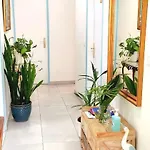 & Flower - Private Bedrooms * פונשל