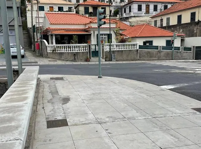 Penzion & Flower - Private Bedrooms Funchal (Madeira)