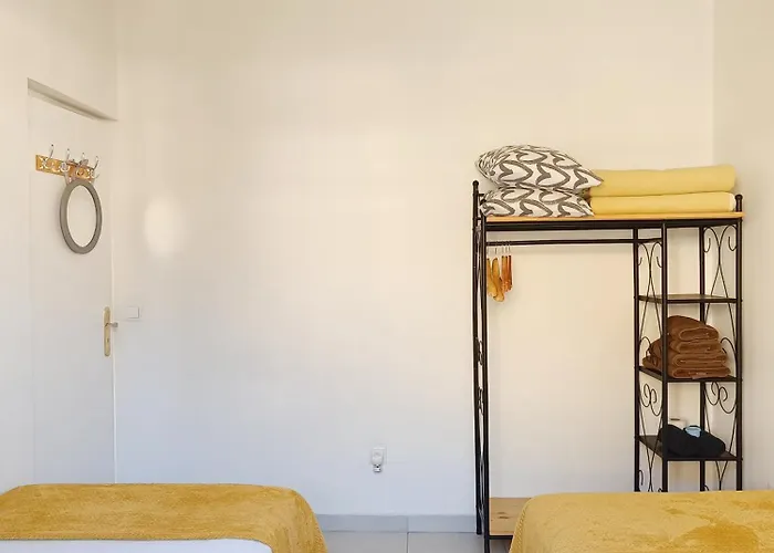 & Flower - Private Bedrooms Φουνκάλ